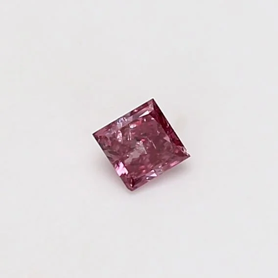 0.12 カラット プリンセス ファンシービビッド ピンク 天然 ダイヤモンド