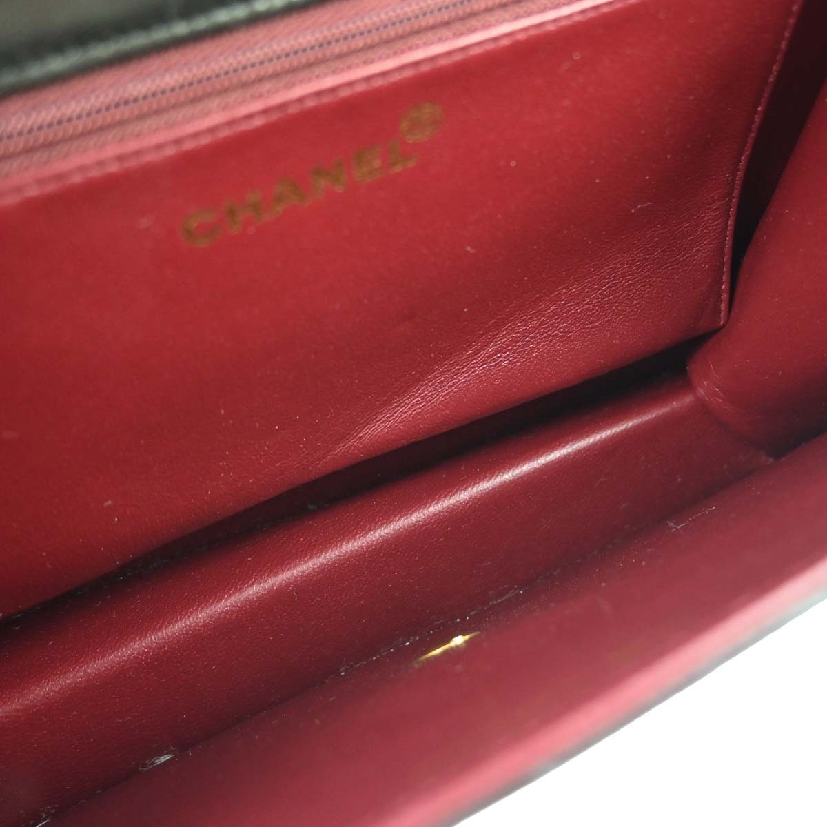 CHANEL シャネル フラップ ショルダーバッグ ラージ ラムスキン マトラッセ ブラック ゴールド金具