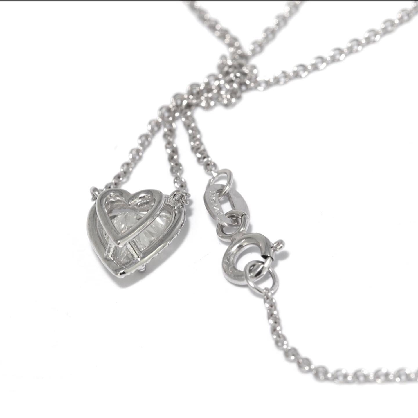 1.11カラットハートペンダント18K  ホワイトゴールドのネックレス