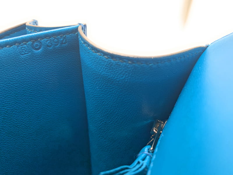 エルメス コンスタンス 24cm ブルーイズミール/シルバー金具 アリゲーターシャイン R 刻印 HERMES Constance ハンドバッグ  Blue Izmir