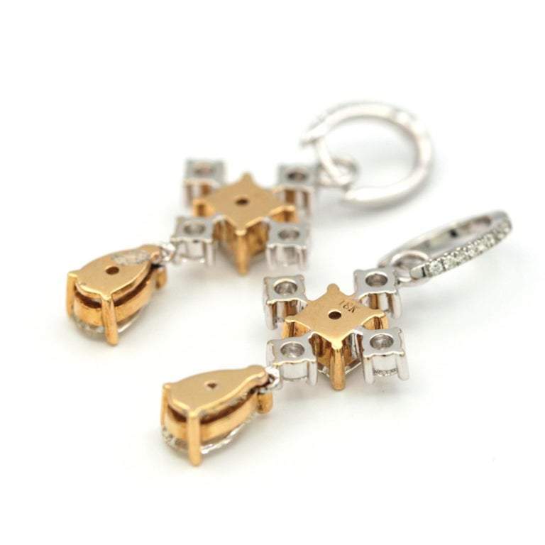 18カラットゴールドダングルダイヤモンドピアス