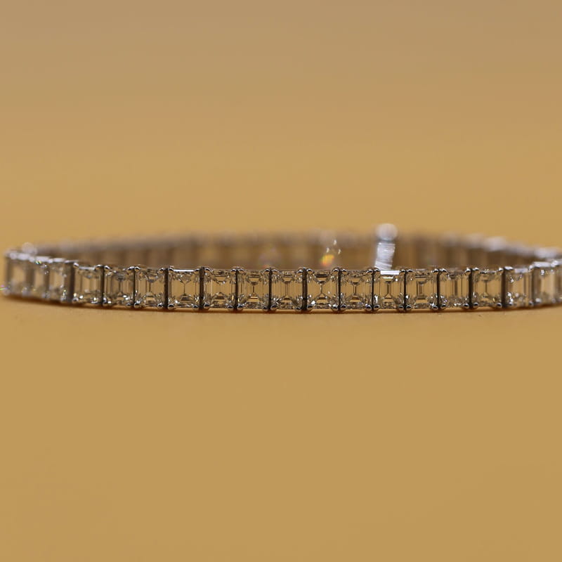18K ホワイト ゴールド 18.19 カラットダイヤモンド テニス ブレスレット